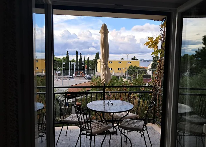 Apartments Trstenica